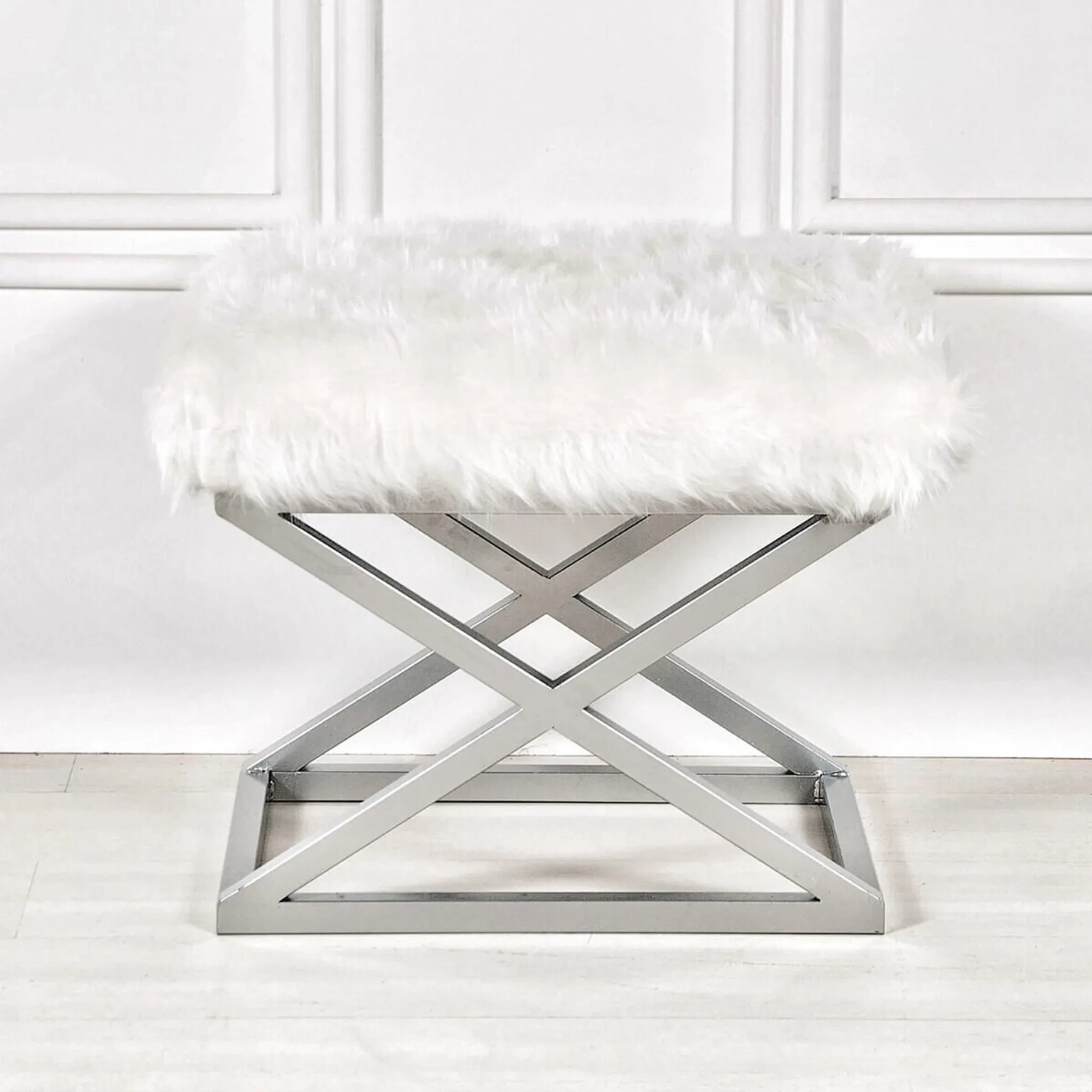 Pufas Asir Capraz Plush, sidabrinis/baltas