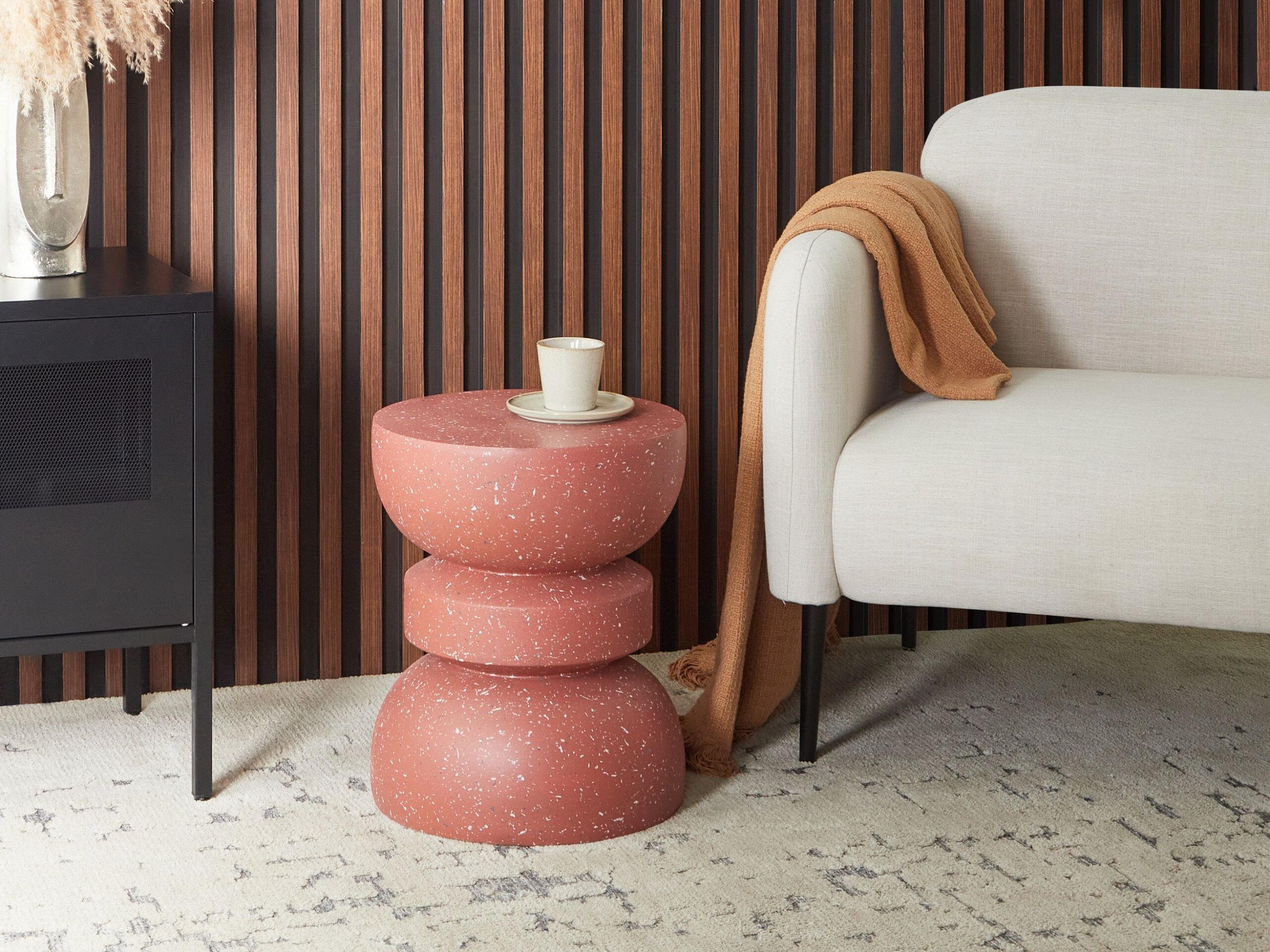 Stolik pomocniczy czerwony z efektem lastryko FALIRO