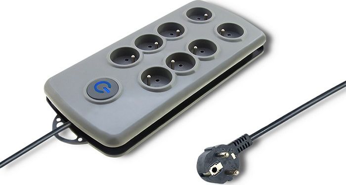 Listwa zasilająca Qoltec Swift przeciwprzepięciowa 8 gniazd 2.5 m szara (50162)
