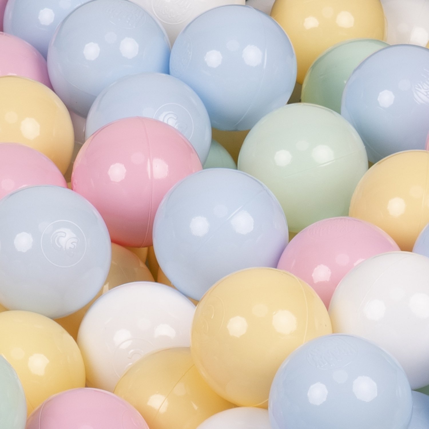 KiddyMoon KiddyMoon suchy basen okrągły z piłeczkami 7cm wrzosowy: pastelowy niebieski-pastelowy żółty-biały-mięta-pudrowy róż 90x30cm/200piłek zabawk