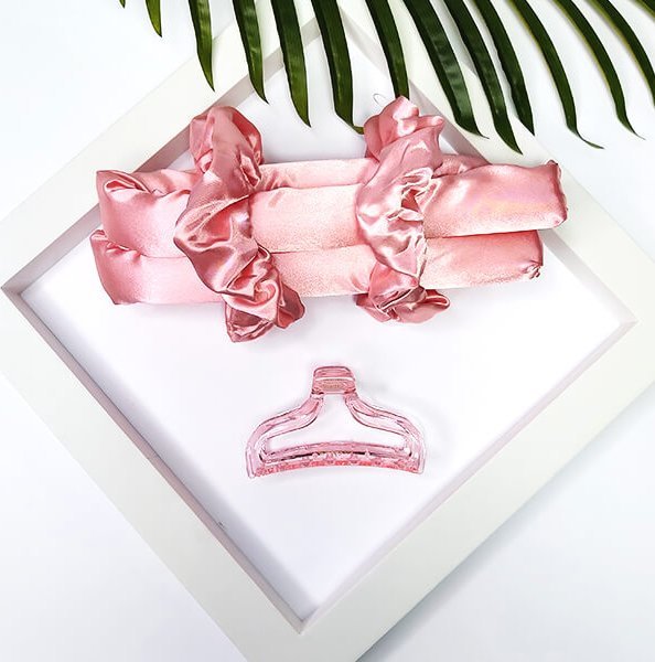 Wałek satynowy do robienia loków Yeye Różowy