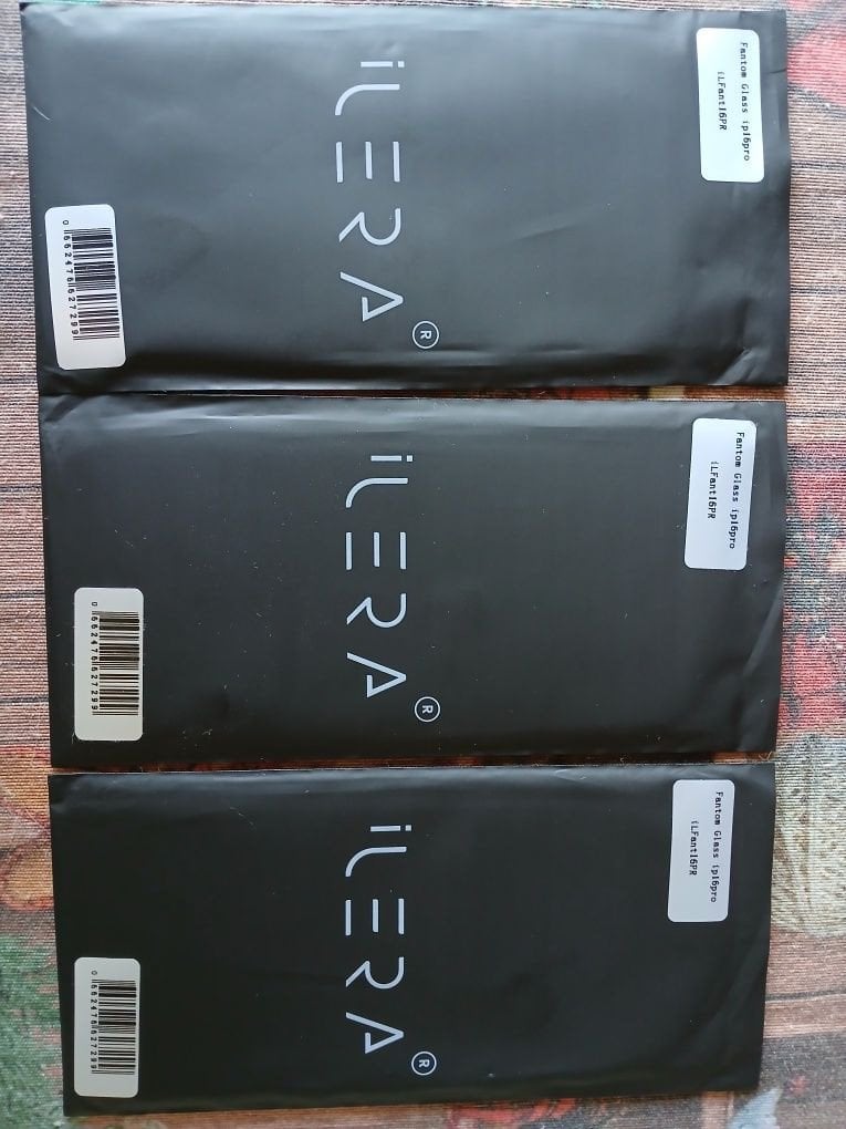 iLera Fantom Glass Szkło ochronne do iPhone 16 Pro