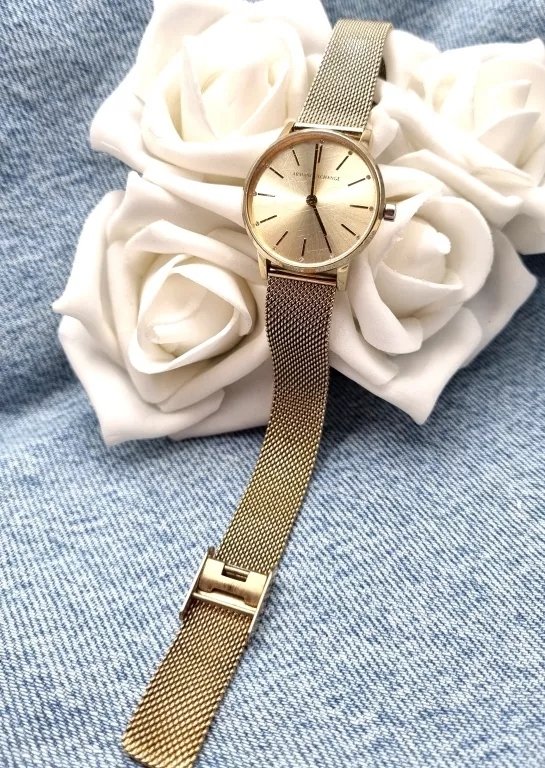 Zegarek Armani Exchange Lola AX5535