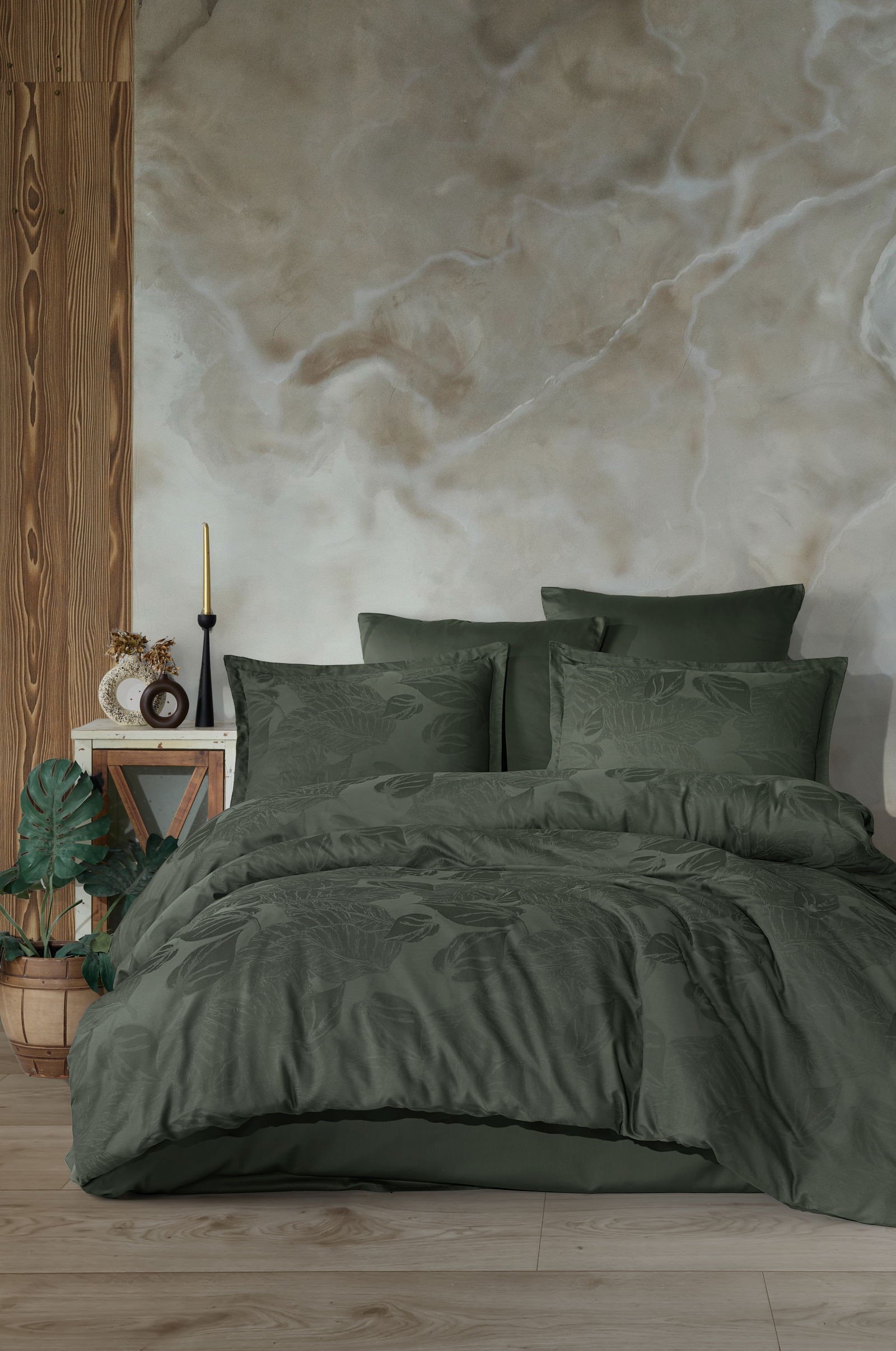 Satin bedding set CREYA PALMORE, 160 x 200 cm, 2x50x70 cm, 2x70x70 cm, 100% cotton.