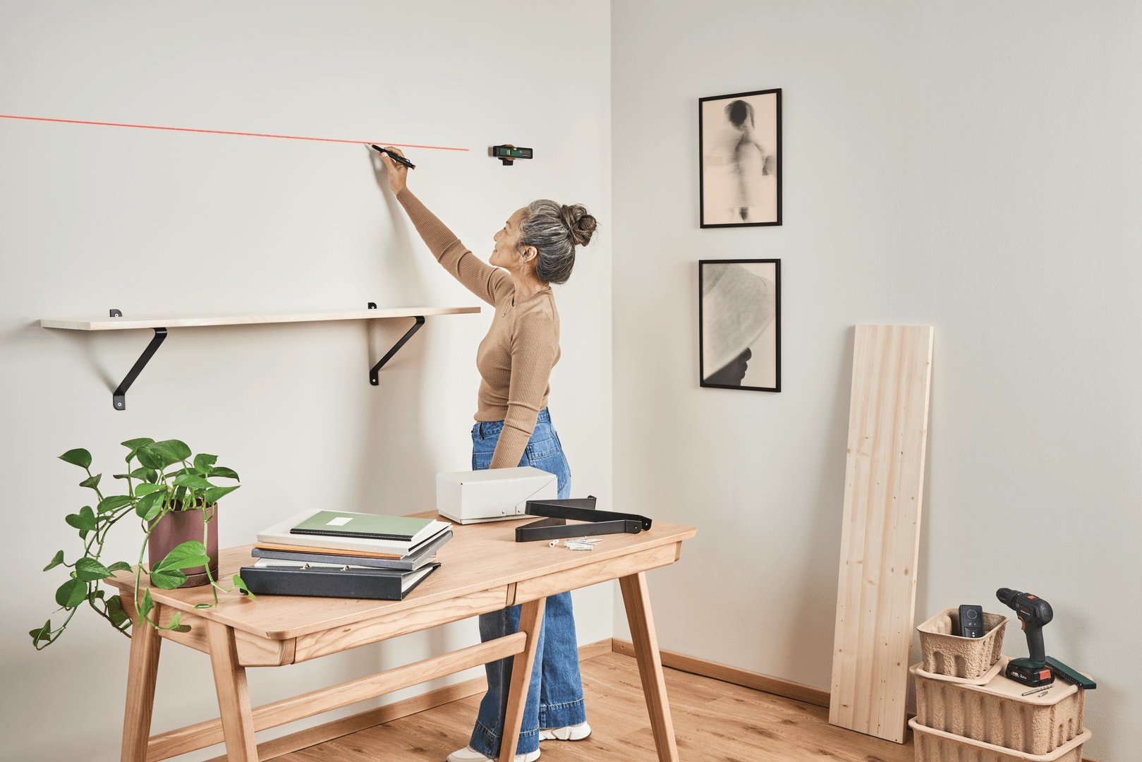 LASER UniversalWallLevel