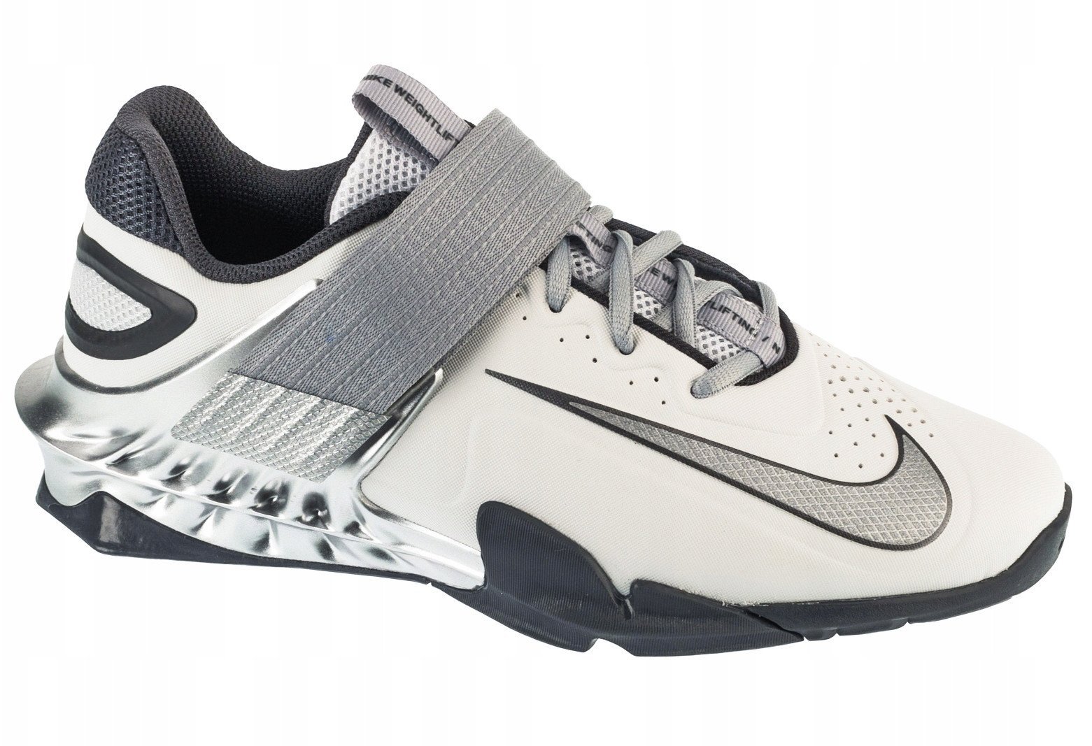 Nike Savaleos SE FZ8664-001 białe 45,5