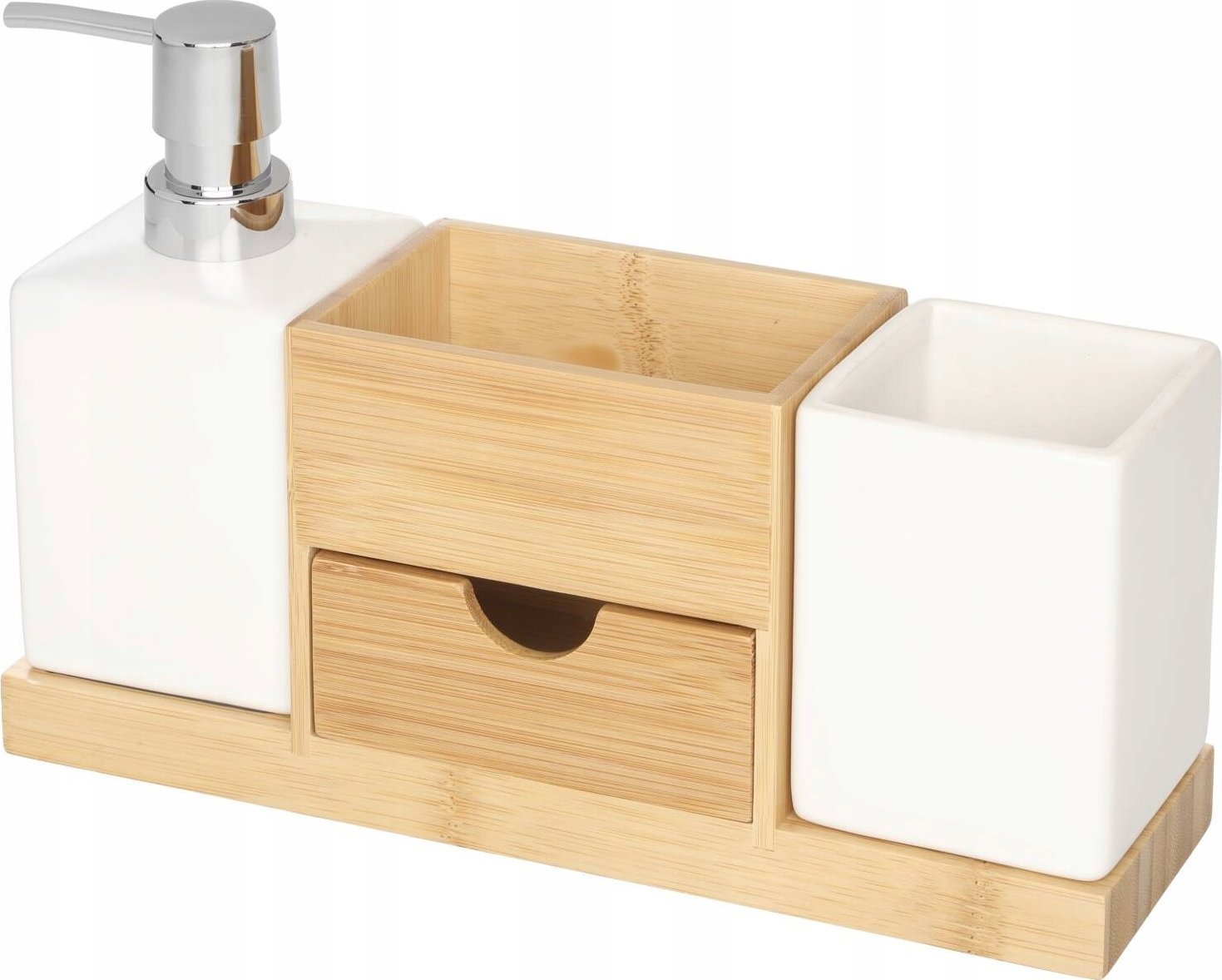 Zestaw akcesoriów łazienkowych CUBE