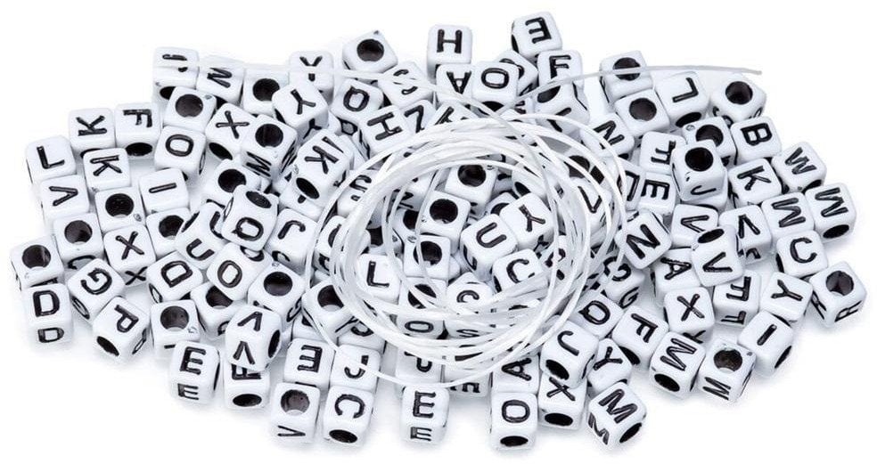 Koraliki literki biała kostka 20g + sznurek 1m