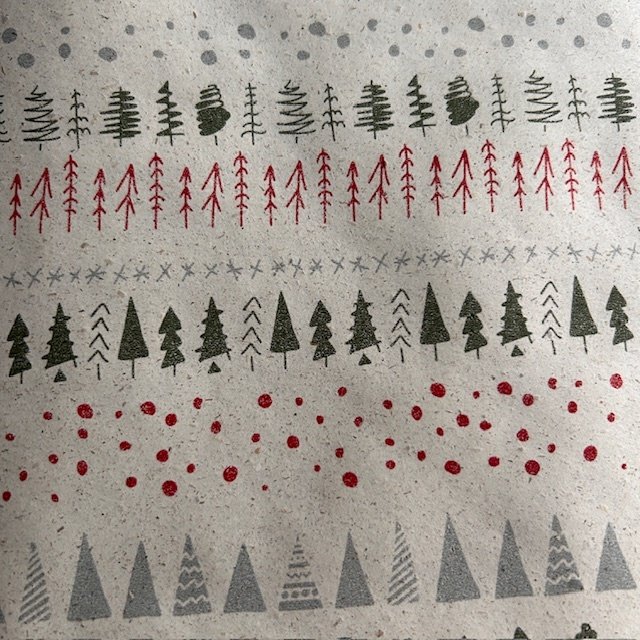 Papier świąteczny do pakowania beżowy choinki 70cmx4m 4m26