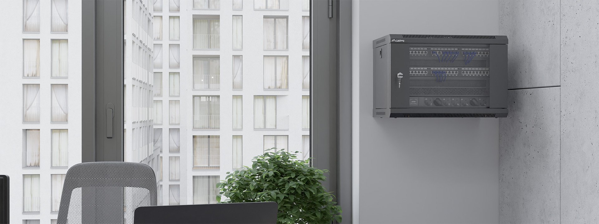 Szafa Lanberg SZAFA INSTALACYJNA RACK WISZĄCA 19" 4U 600X600 CZARNA DRZWI METALOWE (FLAT PACK)