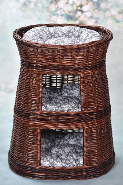 WickerPL KITTY BUDA DLA KOTA LEŻAK DLA ZWIERZĄT DOMEK DLA KOTA Z WIKLINY DWUPIĘTROWY Z TARASEM I PODUSZKAMI 50 H67 CM