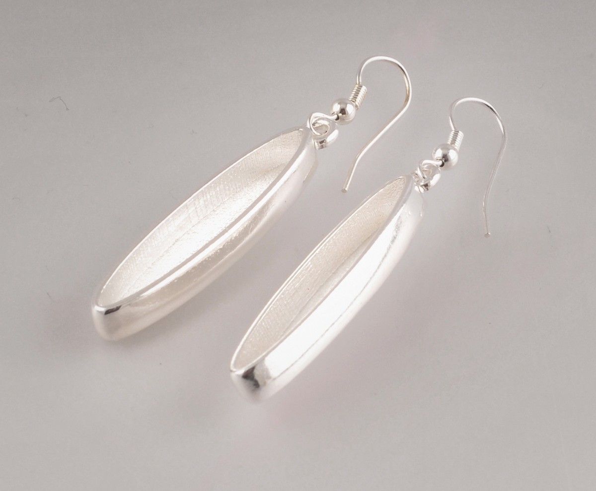 The Clay and Paint Factory Kolczyki Długi Owal 39x10 mm