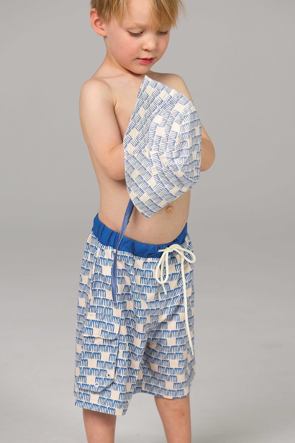 Spodenki uv dla chłopca 158-164, 13-14 lat, UPF 50+, Ducksday, Manta