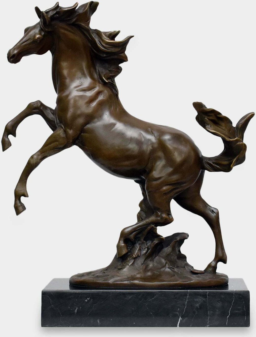 rzezbyzbrazu Dziki Rumak Rzeźba z Brązu