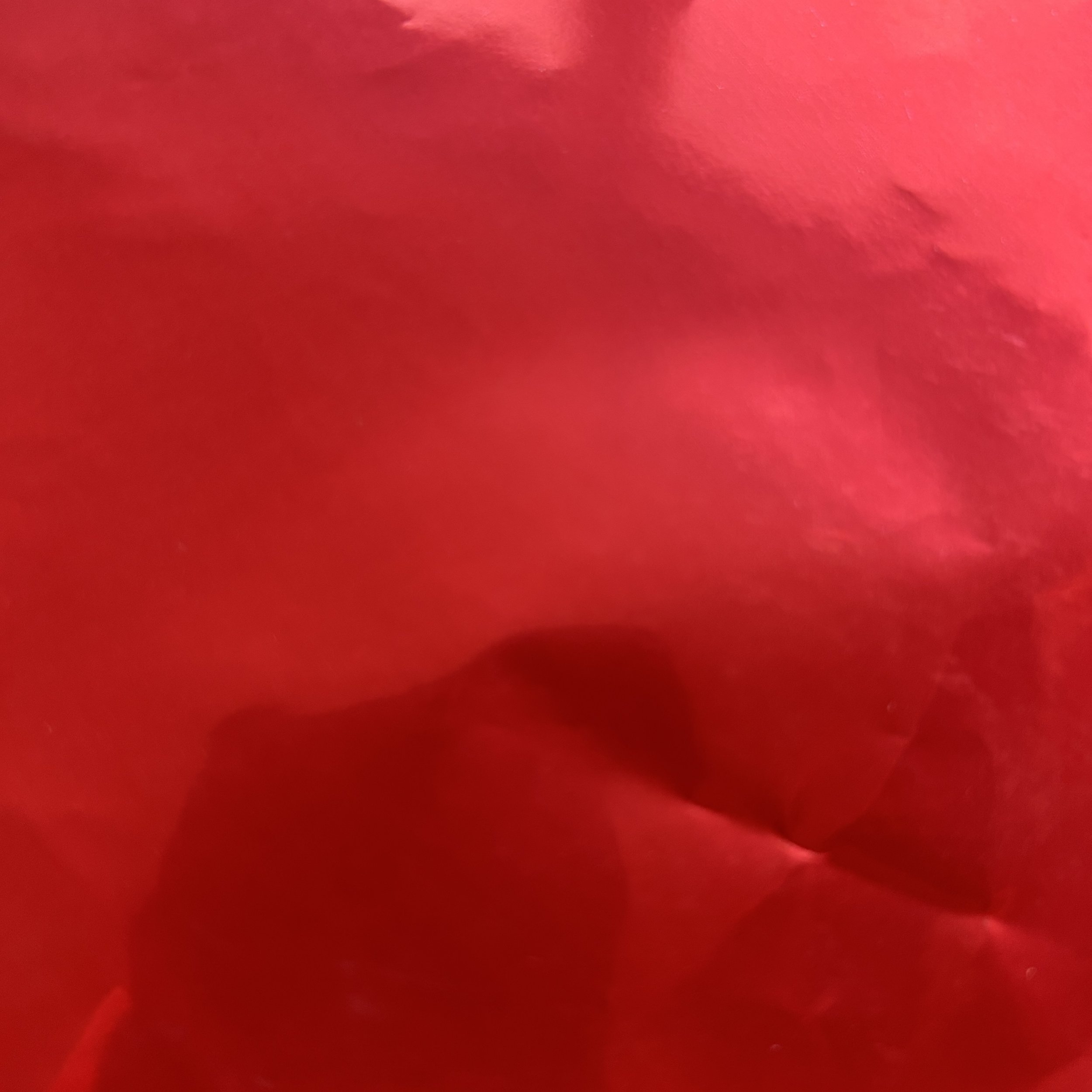 Folia świąteczna do pakowania czerwony świecący 70cmx2m 308m70