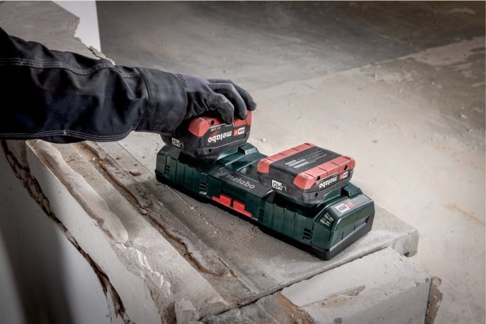 Metabo METABO ŁADOWARKA ASC 145 DUO 12-36V