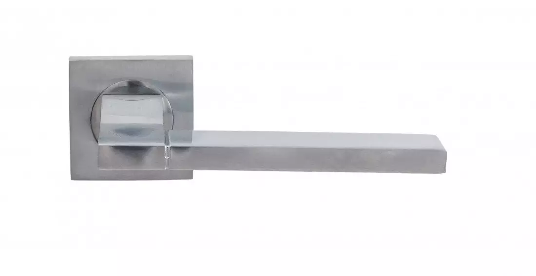 Door handle INOVO FIORE 545 SLIM, square, matt chrome.