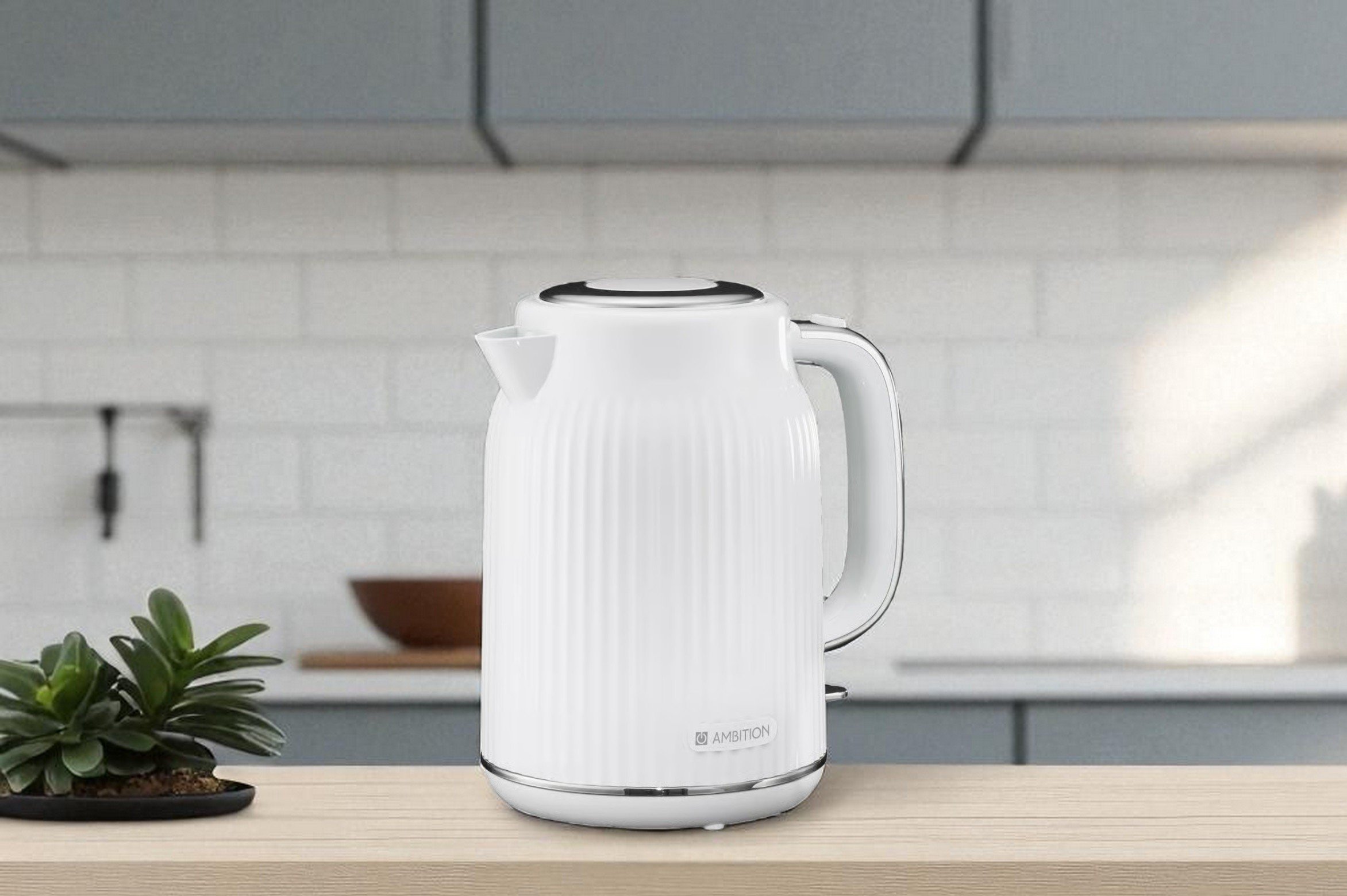 Czajnik elektryczny 1,7 L Vintage biały