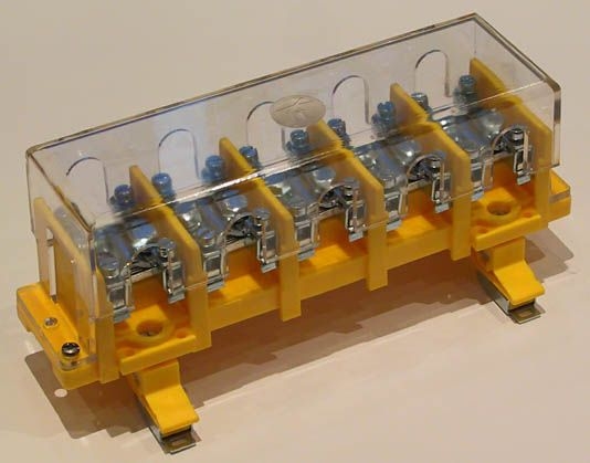 Pokój Odgałęźnik instalacyjny LZG-25/10 odm.21 z pokrywką - A13-5331