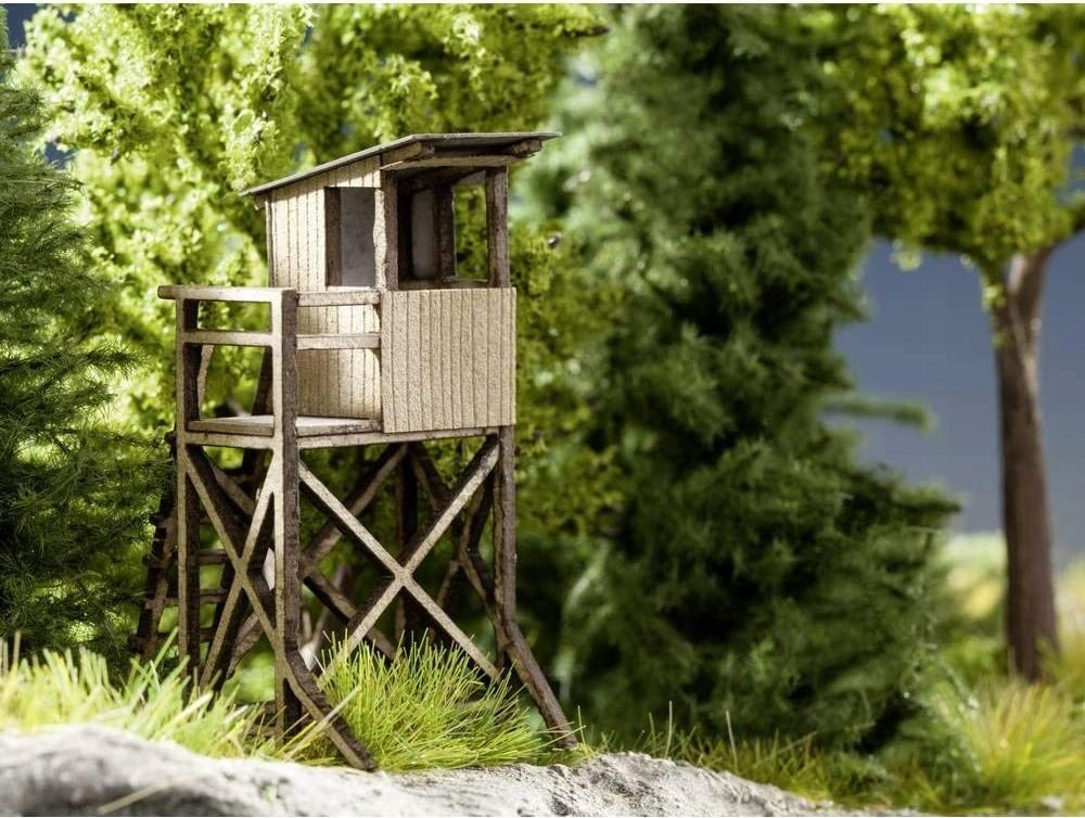 NOCH Raised Hide, TT (1:120), Brown