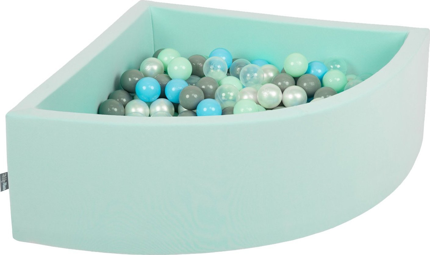 KiddyMoon KiddyMoon Suchy basen trójkątny z piłeczkami 7cm miętowy: perła-szary-transparent-babyblue-mięta 90x30cm/200piłek Zabawka basen piankowy