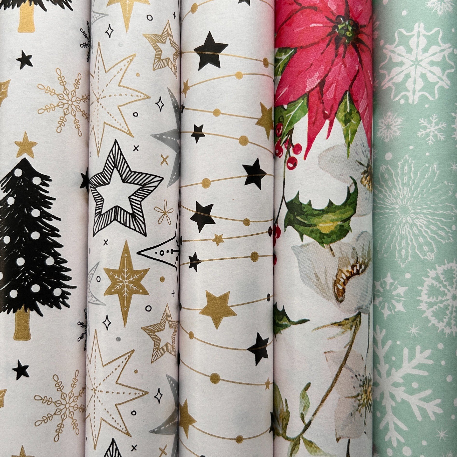 Zestaw papierów świątecznych do pakowania białe wzory 70cmx2m 5szt ZST88