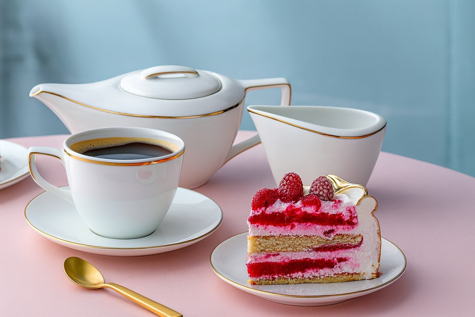 Serwis do kawy dla 12 osób 39 el. City Złote B326