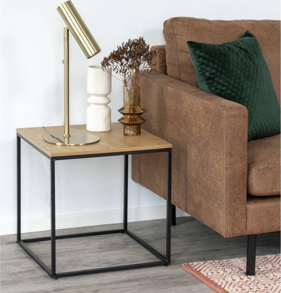 House Nordic House Nordic Stolik boczny Avery, kolor dębu i czarny