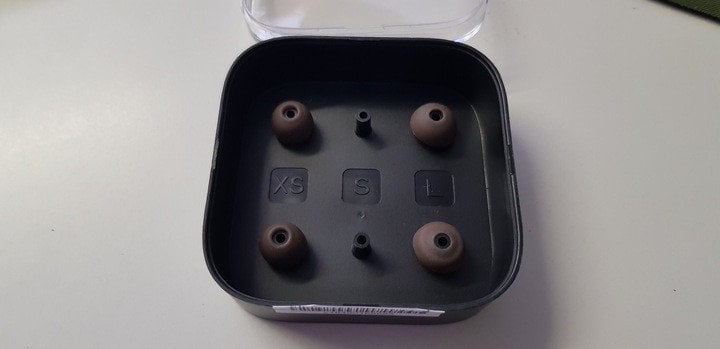 MB-12420 Słuchawki GSM MP3 z mikrofonem i sterowaniem