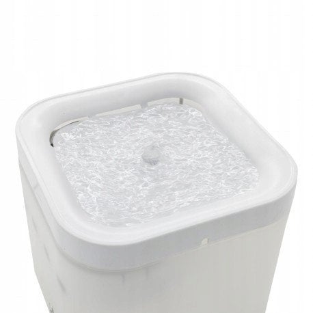 Fontanna dla zwierz�t, bez adptera, 2l