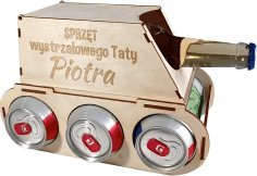 Koszulkowy Produkt personalizowany - Sprzęt wystrzałowego taty (imię) - czołg na piwo z grawerem