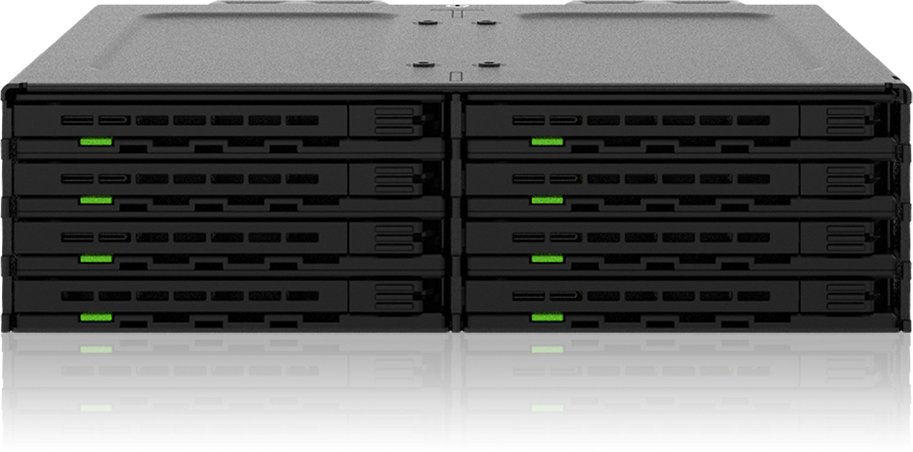IcyDock 8x2.5" SATA/SAS in 1x5.25"m bay mobile rack