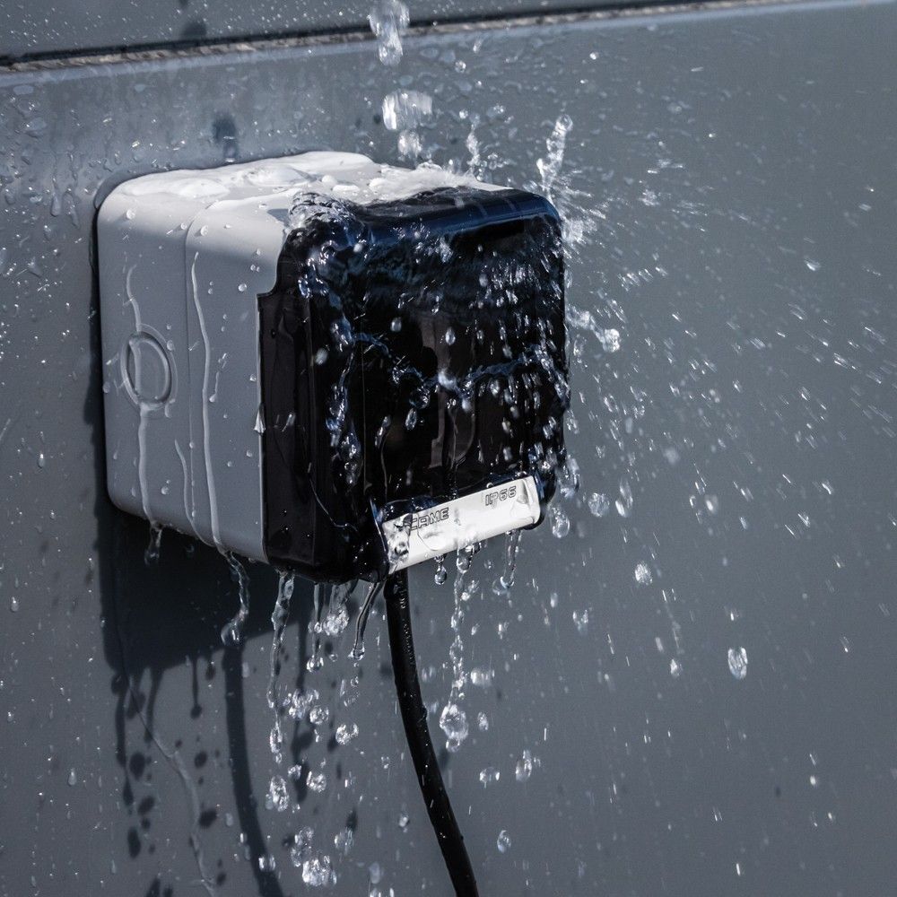 Scame Gniazdo 230V 16A Natynkowe w obudowie IP66 Schuko SCAME 7374