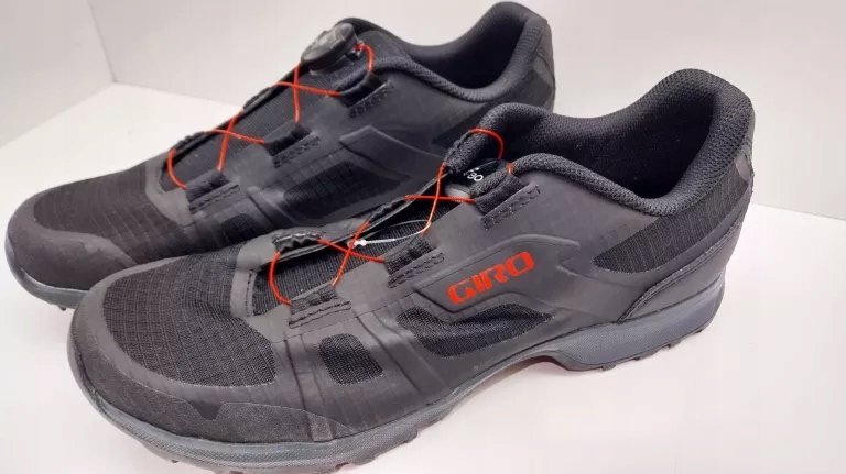 Giro Półka do GIRO APPAREL