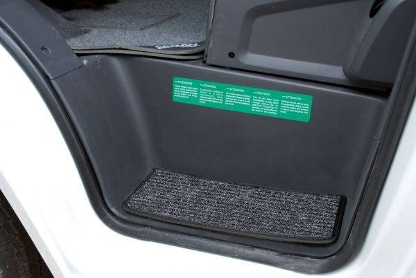 Triton Dywanik na schodek samochodu Fiat Ducato Stepper Micro Fiat Ducato 2002-2006 - Brunner Uniwersalny