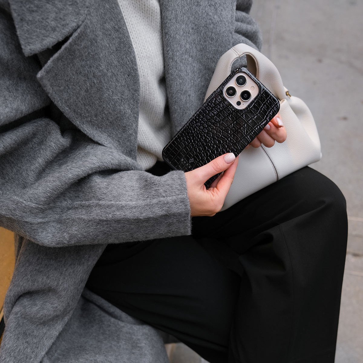 BURGA Hlle Tough MagSafe iPhone 16 Plus Reapers Touch