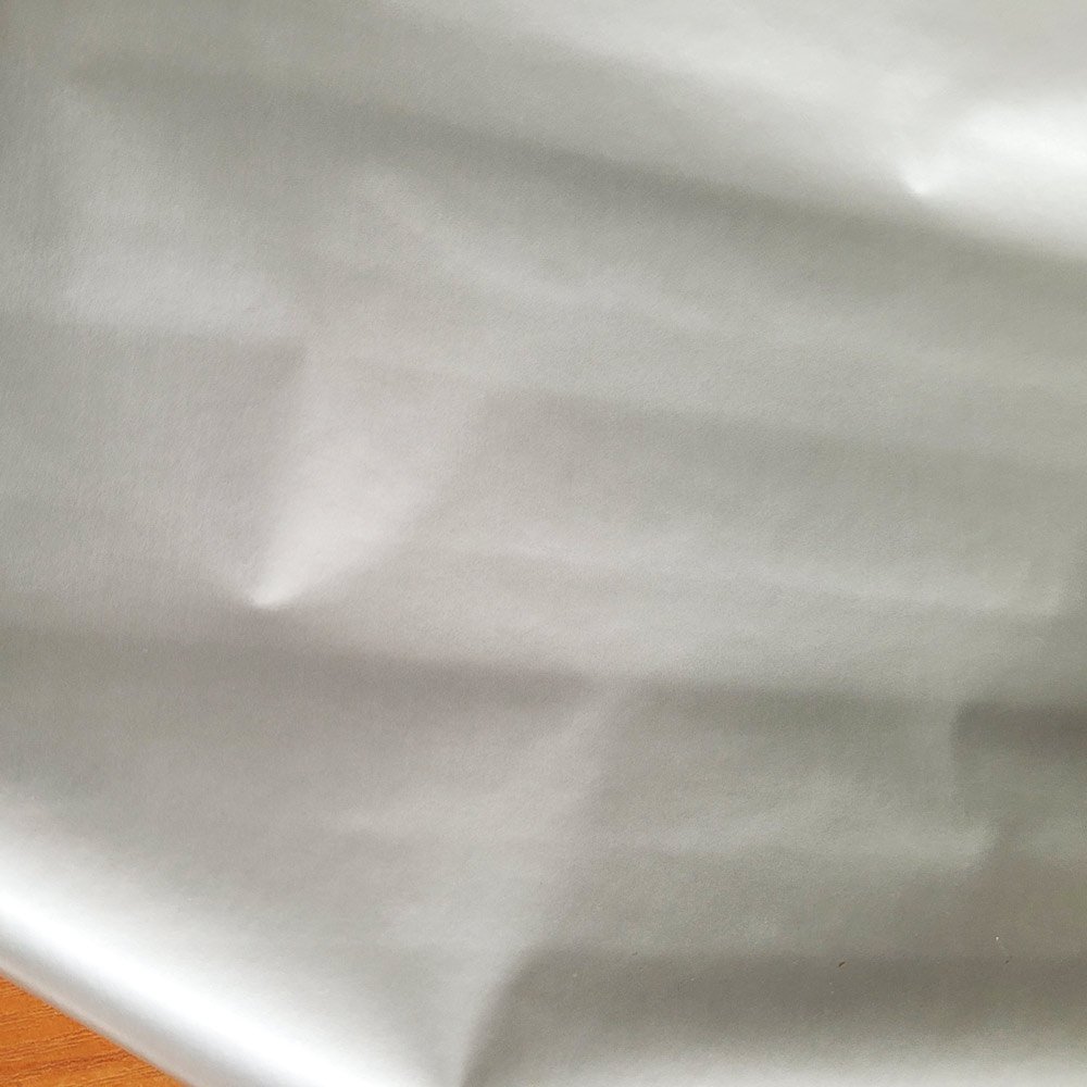 Papier srebrny do pakowania prezentów 70cmx2m 70m70