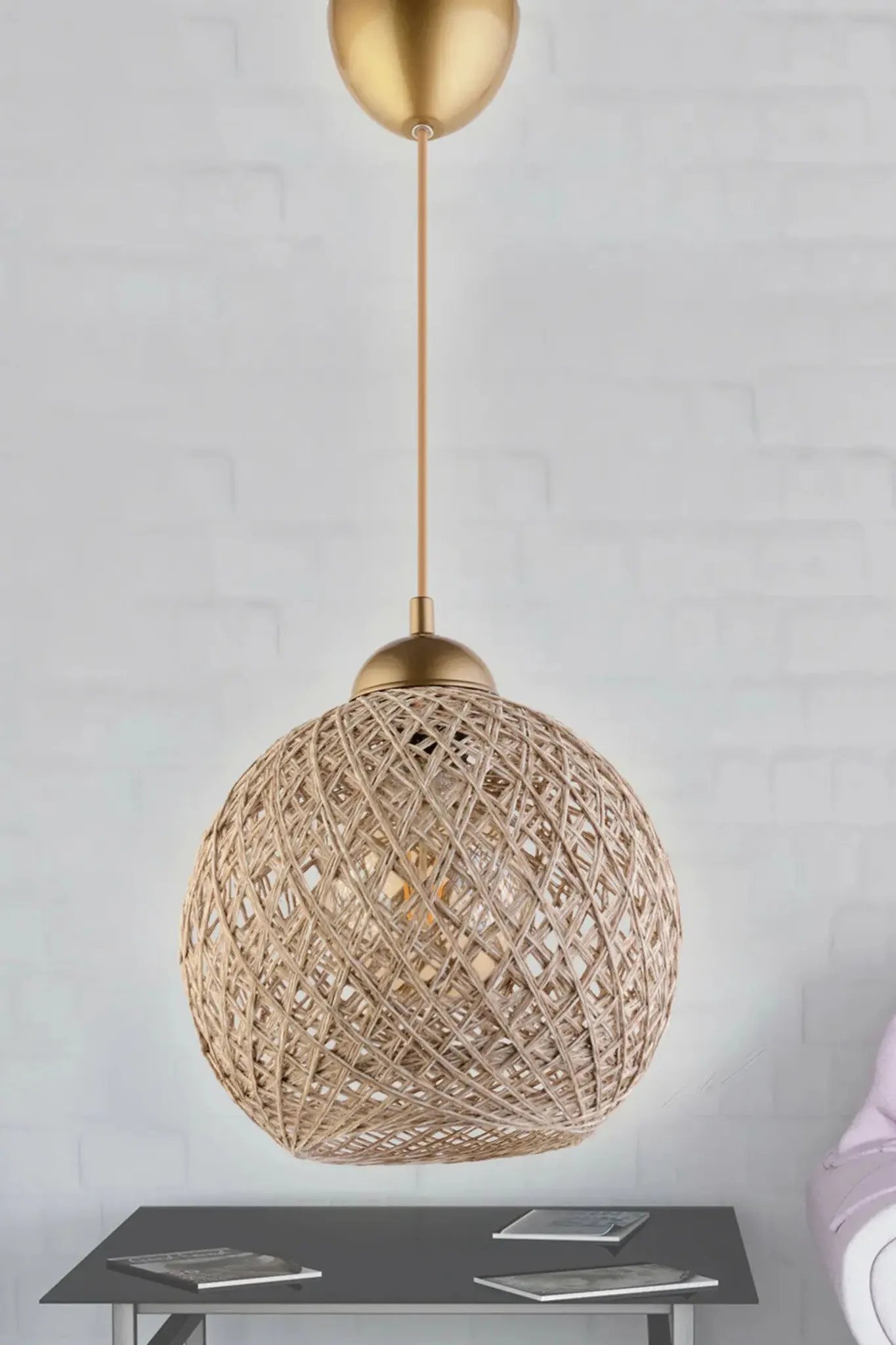 Lampa sufitowa Namat Opviq šviestuvas