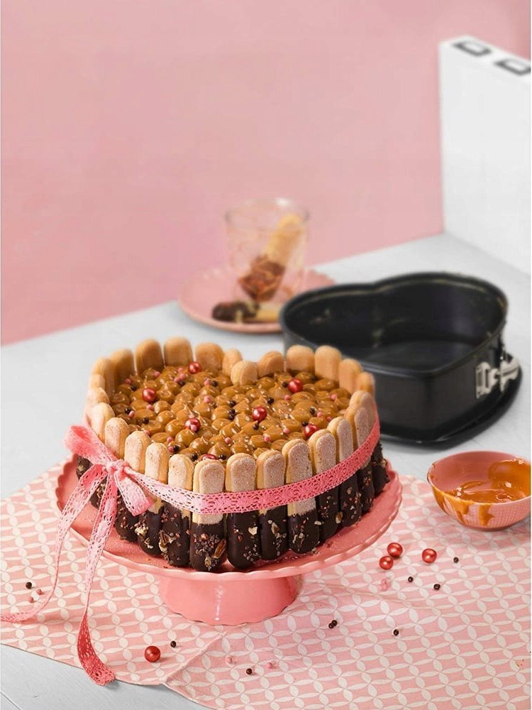 Kaiser KAISER Inspiration heart shaped cake pan 25x26x7 cm non-stick