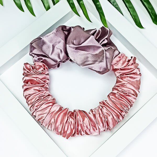 Yeye Satynowy wałek SILK BOW scrunchie do robienia loków YEYE