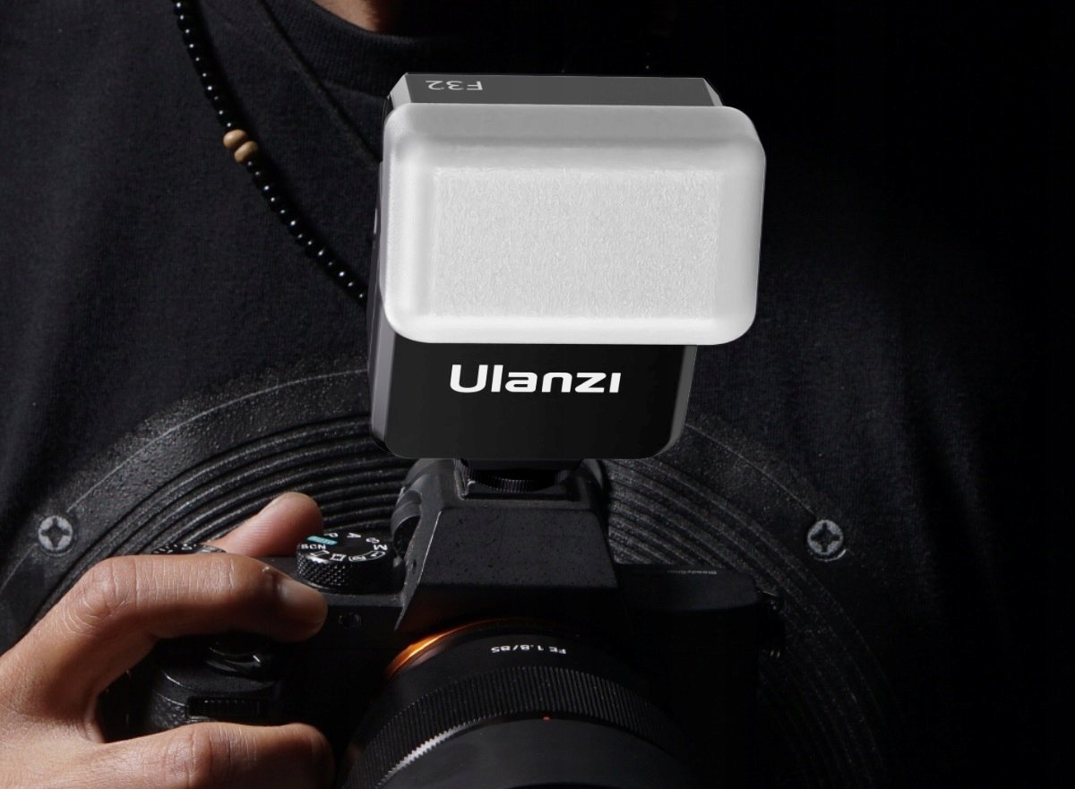 Lampa błyskowa Ulanzi Lampa Błyskowa Stopka Iso Gn32 Cct 5600k 1/200-1/10000s Dyfuzor / Ulanzi F32