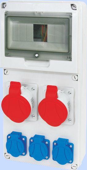 Elektromet Rozdzielnica RSE-03 okienko 8 modułów okablowana 2x32A 3P+N+Z 400V, 3x16A 2P+Z 250V IP54 (942082)