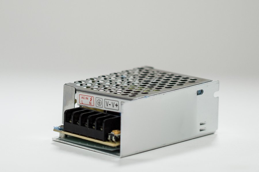 Zamel Zasilacz elektroniczny 230/12V DC 0-25W ZSL-25-12