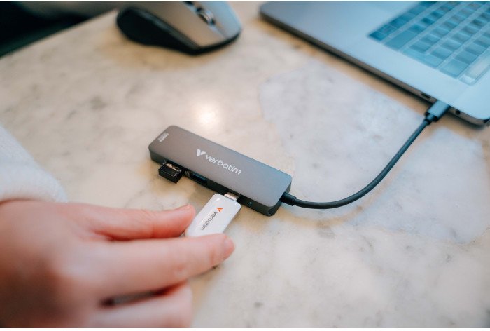 Hub USB Verbatim Multi Port Essentials USB-C PD, USB-A 3.0, USB-A 2.0, HDMI