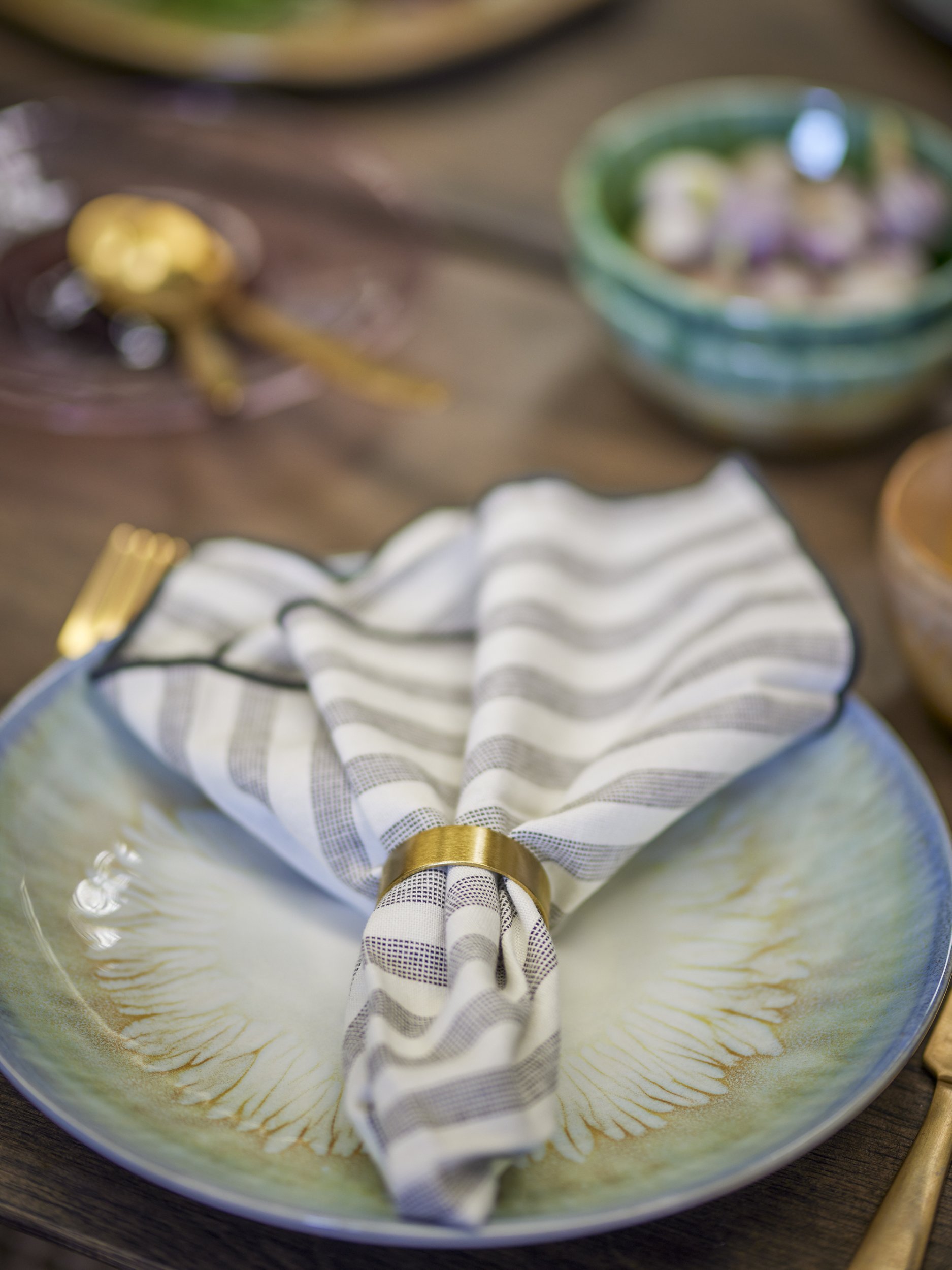 Bloomingville Laurie Serwetnik Złoty Mosiądz