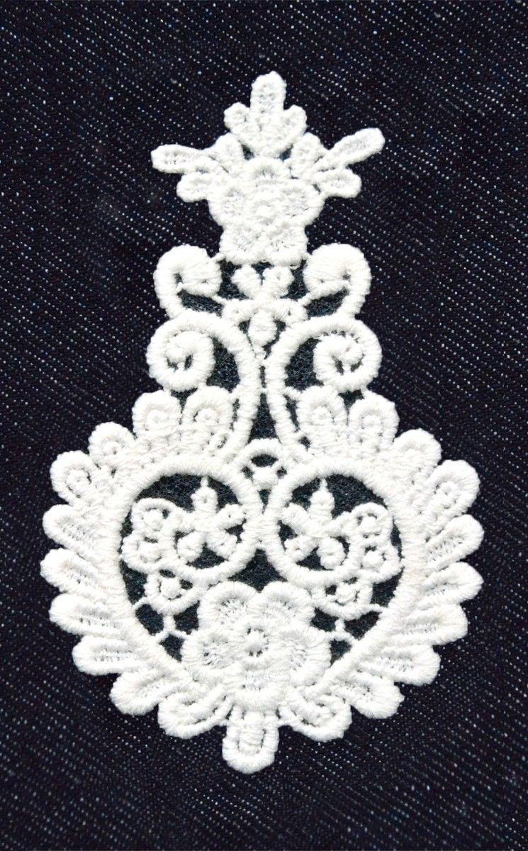 Ki-Sign Naprasow. Koronkowa Arabeska