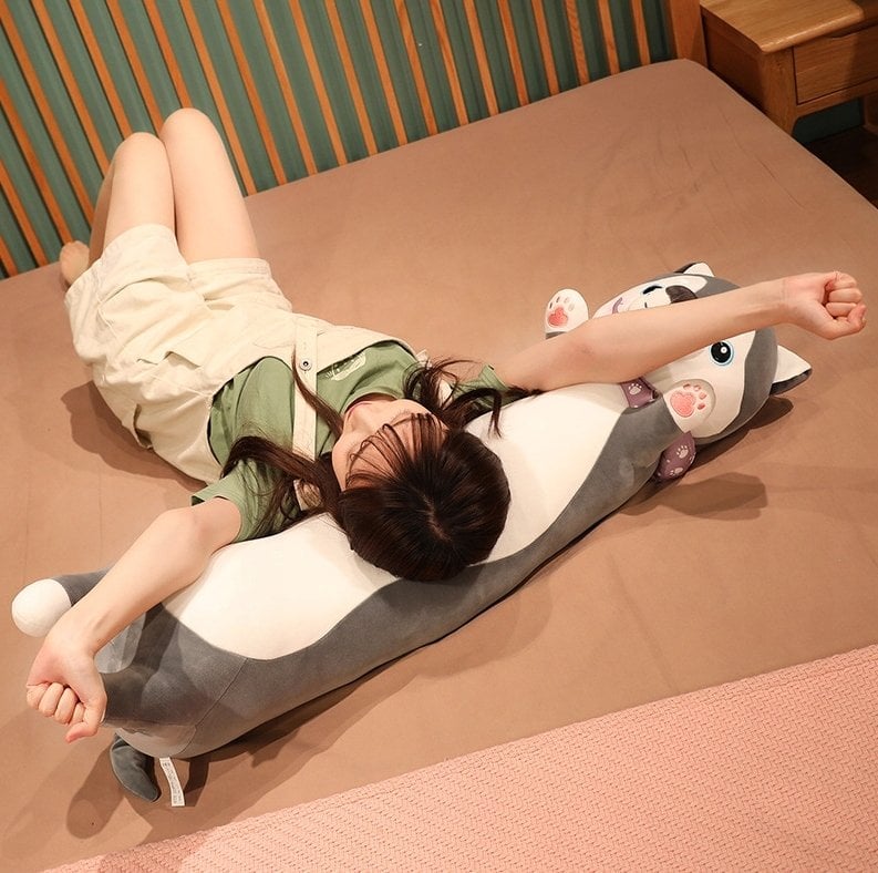 B48O PLUSZOWY PIES PODUSZKA 70CM