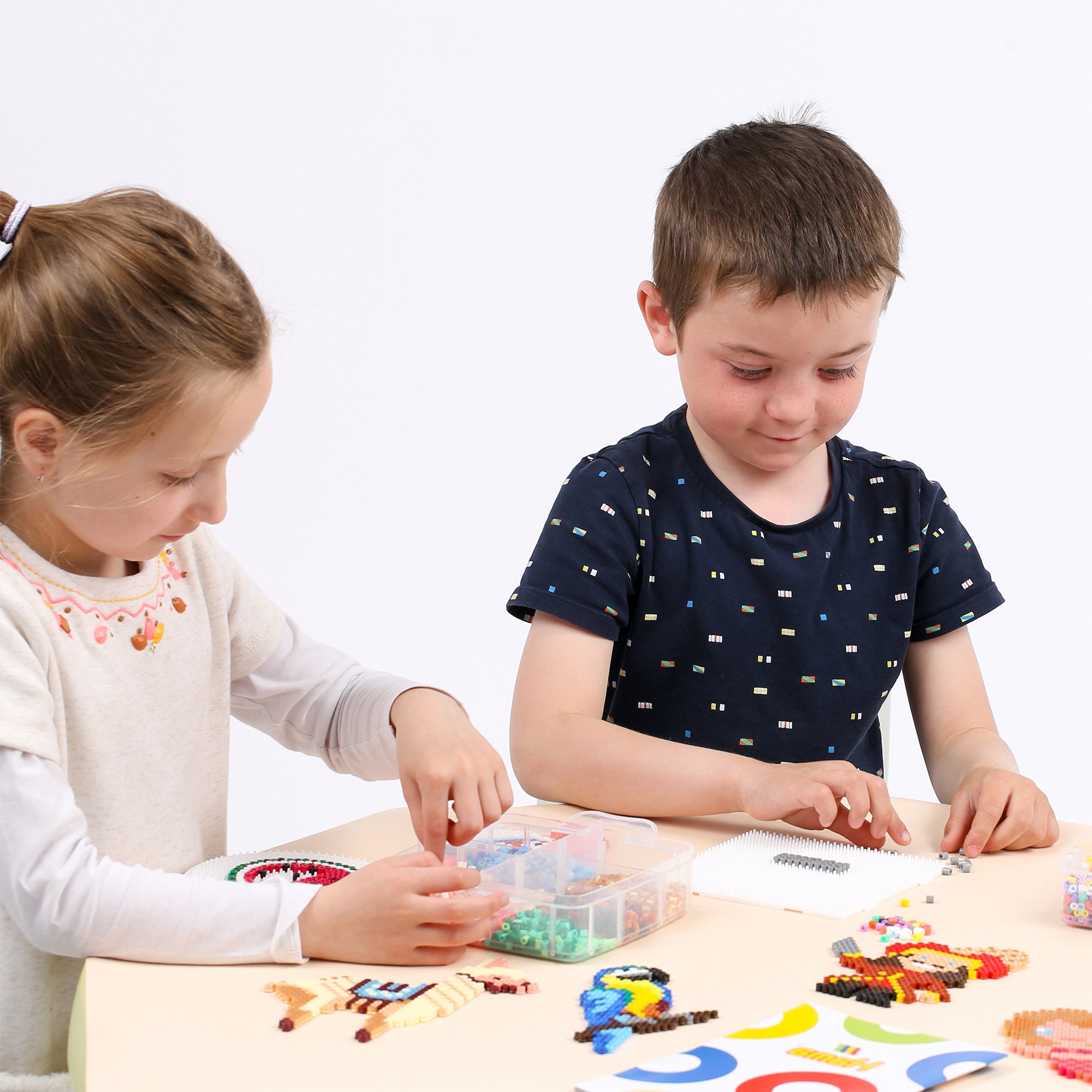 Hama mini beads 2000 pcs. burgundy