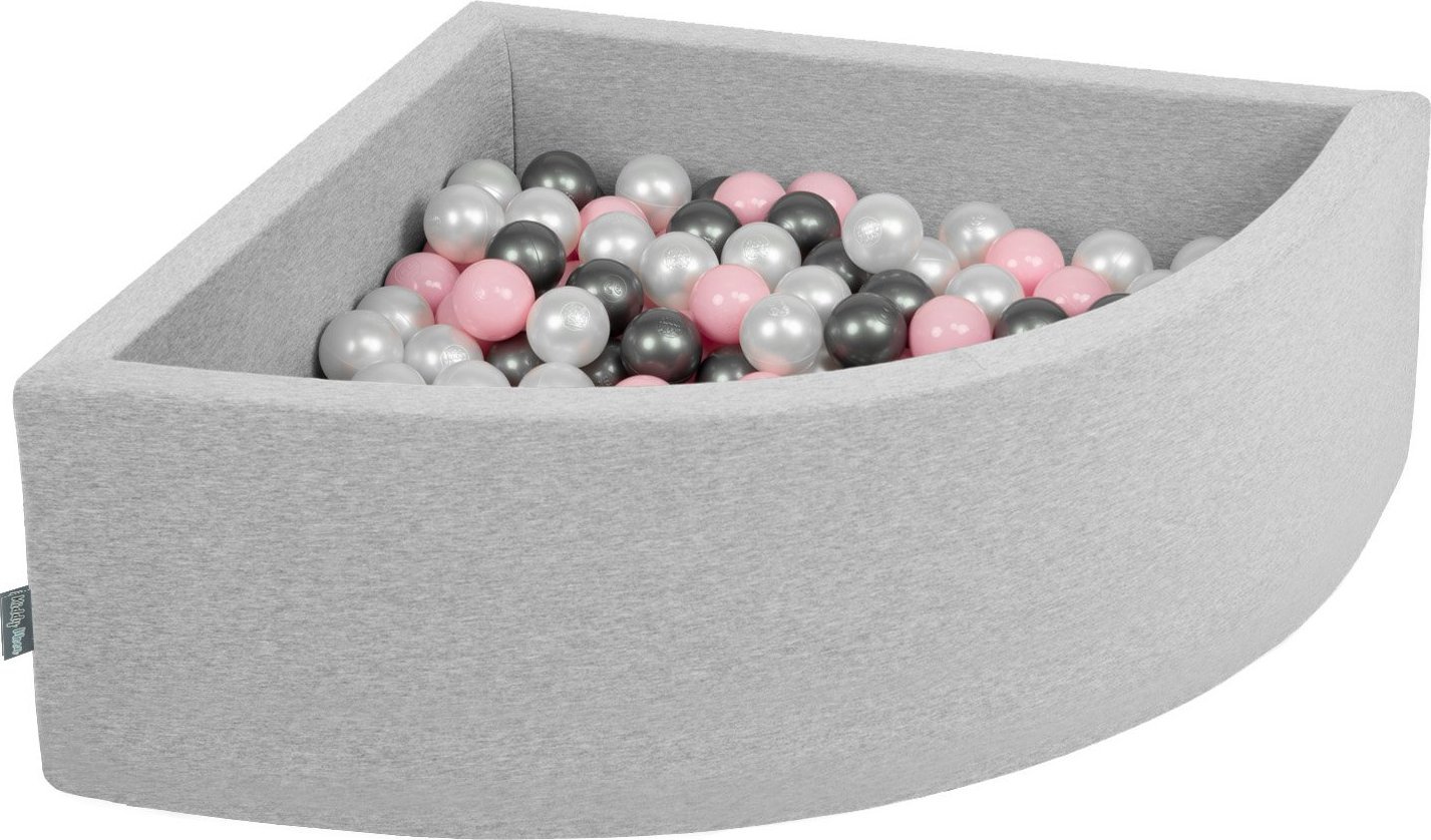 KiddyMoon KiddyMoon Suchy basen trójkątny z piłeczkami 7cm jasnoszary: perła-pudrowy róż-srebrny 90x30cm/200piłek Zabawka basen piankowy