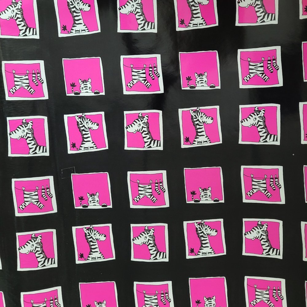 Papier zebry różowe do prezentów 57cmx20m 20m247